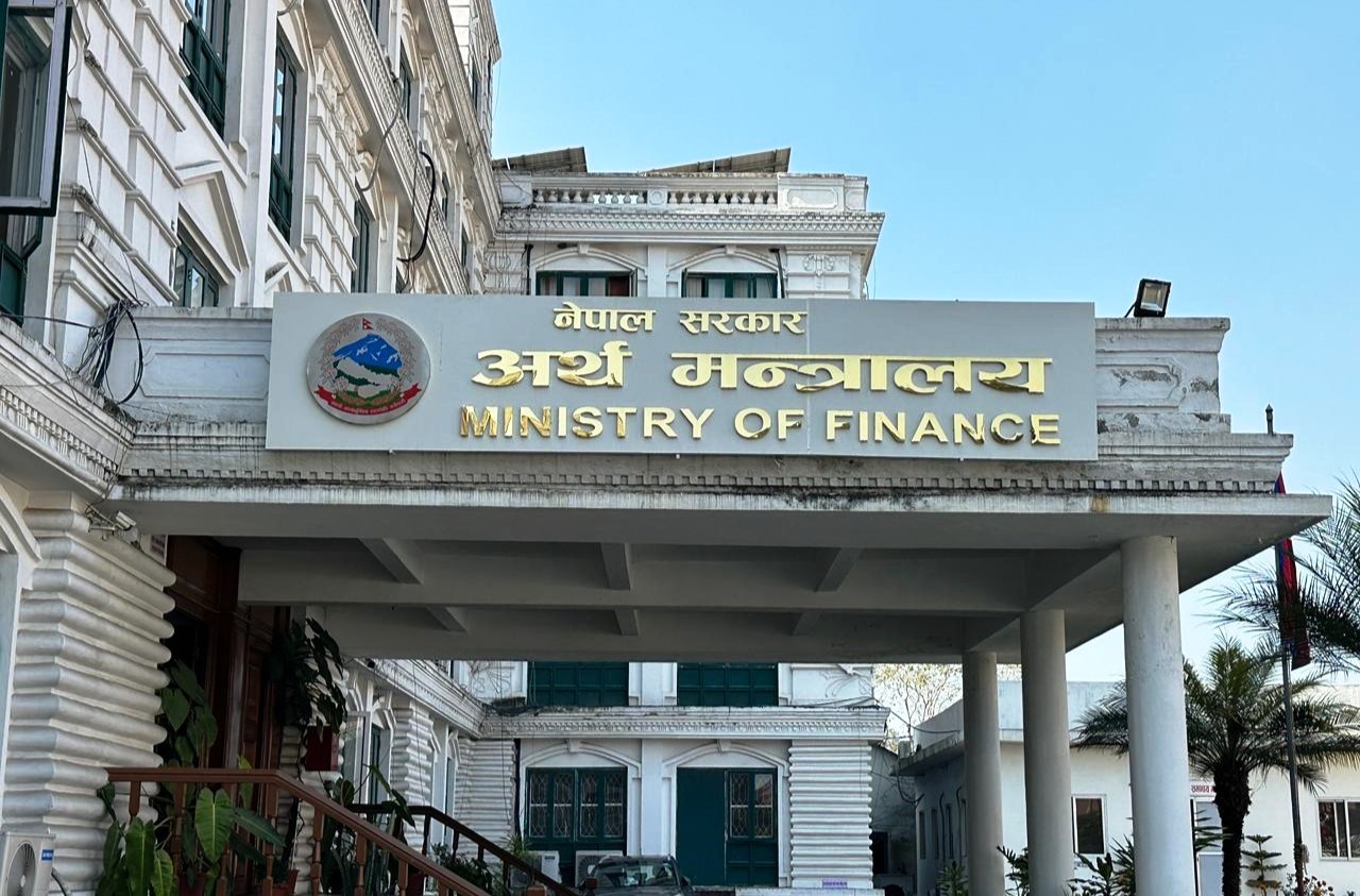 सरकारी कर्मचारीको तलब बढ्ने पक्का, २० प्रतिशत बढ्छ कि २५ प्रतिशत ?