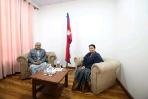 पहिलो महिला राष्ट्रपति र पहिलो महिला प्रधानमन्त्री आमने-सामने