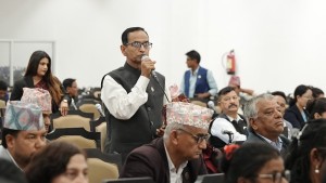 सभामुखलाई रास्वपाको सालनालले अझै बेरेको भन्दै कांग्रेस सांसद यसरी कुर्लिए