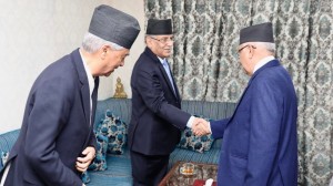ओली शासनमा देउवा मौन, छटपटिएका प्रचण्डले झल्झली देखे वर्षदिने रमिता