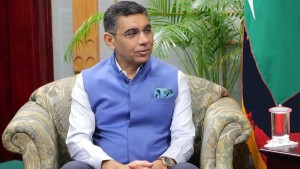 चुनाव हुन ८८ दिन बाँकी छँदा भारतीय विदेश मन्त्रालयका सचिव किन आए यता ?