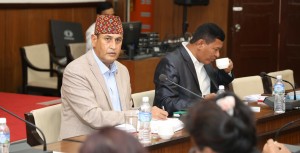 खतिवडा र दुरामाथि खनिए सांसद, थानीले छानीछानी दिए दनक