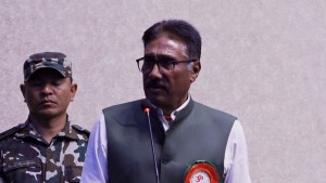 मुलुक अगाडि बढ्न श्रम र श्रमिकको सम्मान हुनुपर्ने श्रममन्त्रीको ठहर