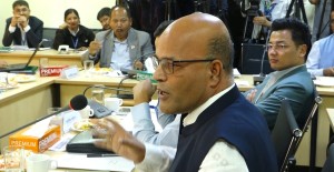 अख्तियारमाथि सरकारले सुँड पसारेको भन्दै संसदीय समितिमा सांसद अमरेश गर्जिए