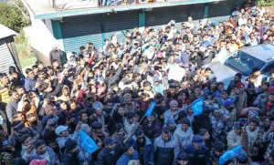 बालेन हेर्न जानेको भीडमा हाईहाई, बालेनले भेला गरेको भीडमा लुटेराको चाँदी कटाई 