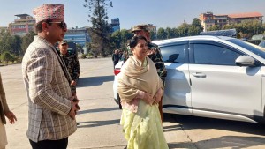 जेनजीले डढेलो लगाएको संघीय संसद भवनमा पूर्वराष्ट्रपतिको सवारी