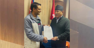 बाबुरामका पूर्व पिएलाई प्रचण्डले टिकट दिए 