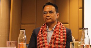 गभर्नर सिफारिस समितिबाट २८ गते राजीनामा दिएका १८ औँ गभर्नर विश्व को हुन् ?