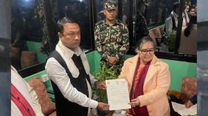 मधेस प्रदेशका मुख्यमन्त्री नियुक्ति विरुद्ध परेको रिट श्रेष्ठ र निरौलाले निफन्ने