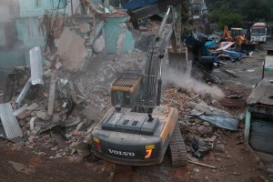 अहिलेसम्ममा काठमाडौं उपत्यकाभित्र २ हजारभन्दा बढी घरटहरा भत्काईयो