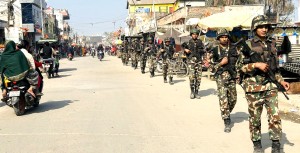 चुनाव आउन एक दर्जन दिन बाँकी, कहाँ-कहाँ देखाईयो लफडाको झाँकी ?