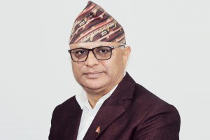 एउटा कार्की हटेर अर्को कार्की कोशीको मुख्यमन्त्री बन्न खुल्यो बाटो, बिहिवारै काम तमाम