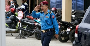 घर गएका आइजिपी खापुङलाई जाँचबुझ आयोगको काँडेतार