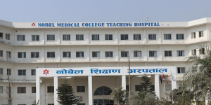 कांग्रेस नेता सुनील शर्माको अस्पतालको छतबाट खसेर ३४ बर्षे डाक्टरको गयो ज्यान 