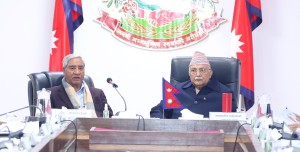 ओलीलाई पनि चाहियो गृहमन्त्रीको राजीनामा, देउवा पनि पुगे बालुवाटार