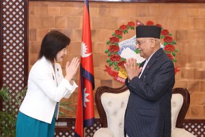 प्रधानमन्त्री ओली सँग जापानका उपपरराष्ट्रमन्त्रीको शिष्टाचार भेट