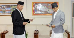 राष्ट्र बैंक सञ्चालक समितिमा मरासिनी भित्रिए, प्रधानन्यायाधीशले खुवाए सपथ