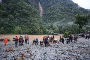सिमलताल पहिरोमा बेपत्ता दुईवटा बसका ६२ यात्रुमध्ये २३ जनाको शव फेला पर्यो