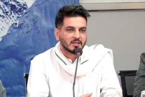 मलमास सकिए लगत्तै देश बनाउने टोलीका सदस्य मन्त्रीले कर्मचारीको यसरी लिए सातो