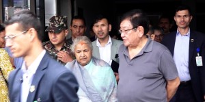 किस्तीमा राखेर मन्त्री दिन पुगेकी प्रधानमन्त्री सुशीलालाई सन्दुकले दिए यस्तो जवाफ