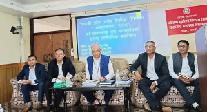 आन्दोलनरत यातायात व्यवसायीलाई वार्तामा आउन आह्वान