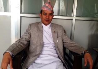 अर्थमन्त्रीले सहसचिव उत्तरको कप्तानीमा बजेट लेख्न बनाए समिति 