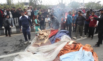 ओलीको गिरफ्तारी विरूद्ध माइतीघर क्षेत्रमा प्रदर्शन, अवस्था उग्र 