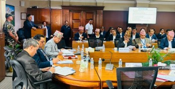 बजेट कार्यान्वयनका लागि अर्थमन्त्री स्वर्णीमले सुवर्ण हलमा थाले छलफल