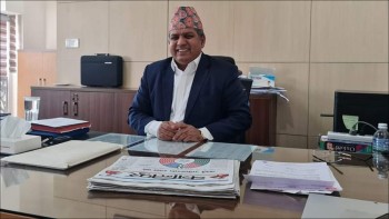 मुख्यसचिव खान मुख मिठ्याएका दिनेश भट्टराईलाई गभर्नर पनि अमिलो