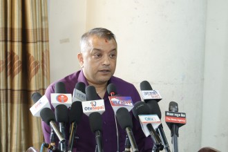 कांग्रेसका मन्त्रीलाई गोजीमा राजीनामा बोकेर हिड्न गगनको उर्दी