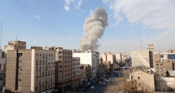 अमेरिकाले इरानमा ‘ठुलो युद्ध अभियान’ सुरु गर्यो, इजरायलसंग मिलेर हान्यो