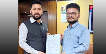 रास्वपाले मुकुललाई लगाईदिएको चुकुल कुमार श्रीमानले जाँचपड्ताल गर्ने 