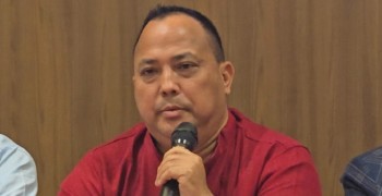 अर्काकी छोरीलाई आफ्नो भनी जन्मदर्ता गर्ने मेयरलाई आईलायो यस्तो संकट