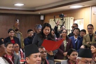 नवनिर्वाचित राष्ट्रिय सभा सदस्यहरूले लिए शपथ