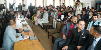 रास्वपाका सांसदलाई वरिपरि राखेर बजेट संवादमा दुई भाई मन्त्री