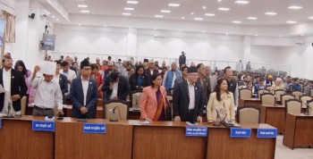 प्रधानमन्त्रीको बोलीले बिच्किएका विपक्षीलाई अर्थमन्त्रीको मसला, सभामुख परे थला