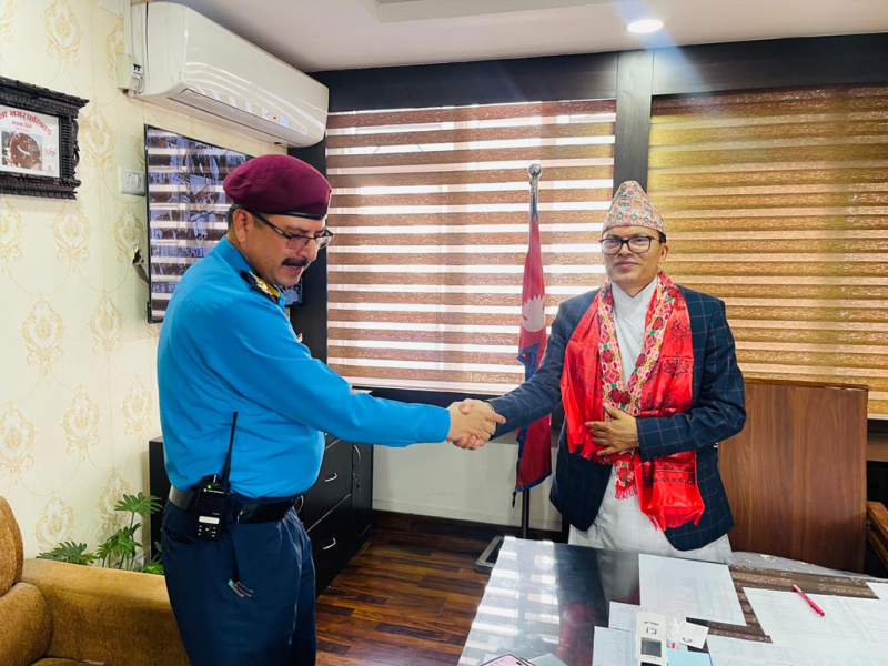 राष्ट्रपति र प्रधानमन्त्रीको जिल्ला हाँकेका छविले सम्हाले काठमाडौको कमाण्ड