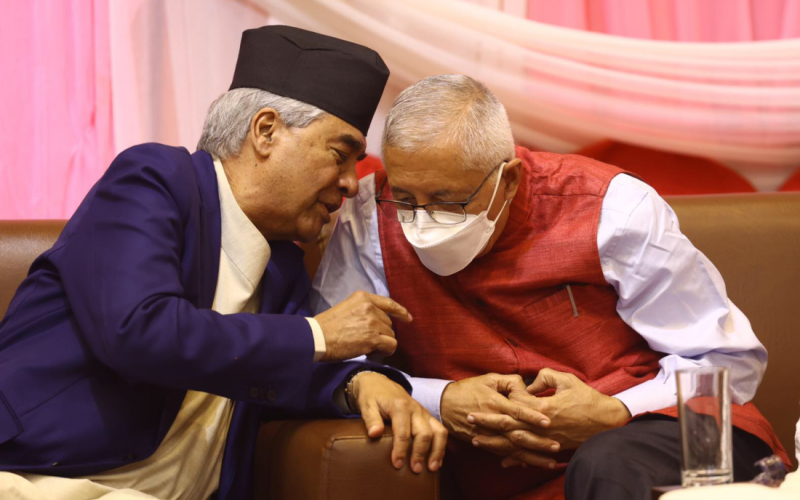 देउवाले बोलाएको बैठकमा शेखर कोइराला पनि मिसिए 