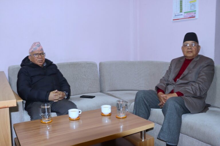 ओलीले एमालेको भैसेपाटी ईन्चार्ज पनि नदिएपछि आलोकनगर पुगेका वामदेव रित्तै