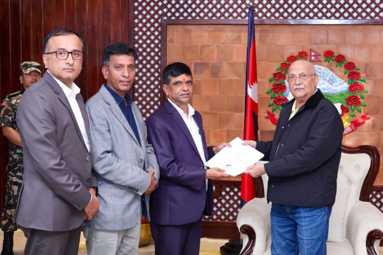 उद्योग तथा व्यवसायी महासङ्घले प्रधानमन्त्रीलाई बुझायो ४० पृष्ठे अवधारणापत्र