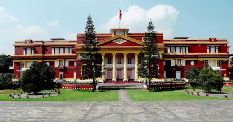 प्रधानमन्त्रीलाई बालुवाटार पठाएर राष्ट्रपतिले देउवा,ओली र प्रचण्डको फुके कान 