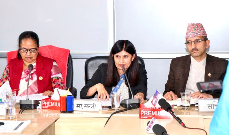 सामान्य मन्त्री भगवती बैठक छोडेर हिडेपछि निजामती विधेयकमा काठ पस्यो