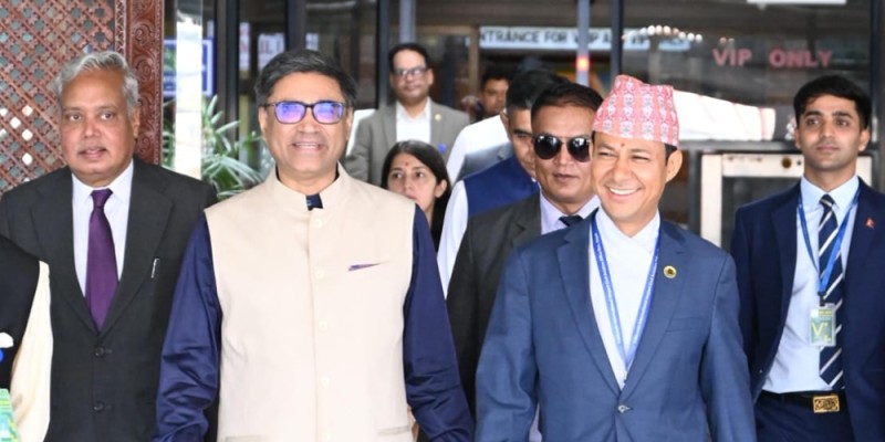 भारतीय विदेश सचिव विक्रम मिश्री बालुवाटारमा, ओली सँग कानेखुसी