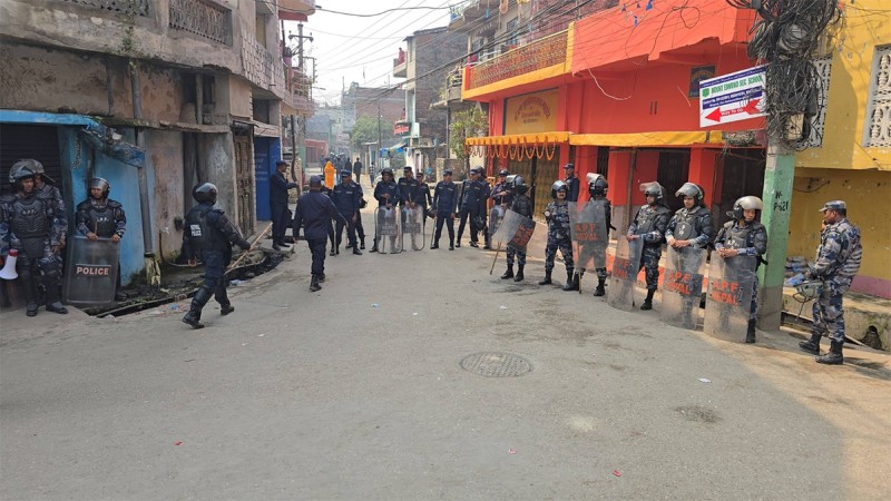 पर्सामा हट्यो कर्फ्यु, हटेन निषेधाज्ञा 
