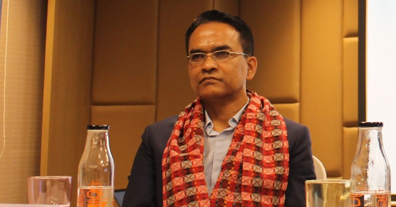 गभर्नर सिफारिस समितिबाट २८ गते राजीनामा दिएका १८ औँ गभर्नर विश्व को हुन् ?