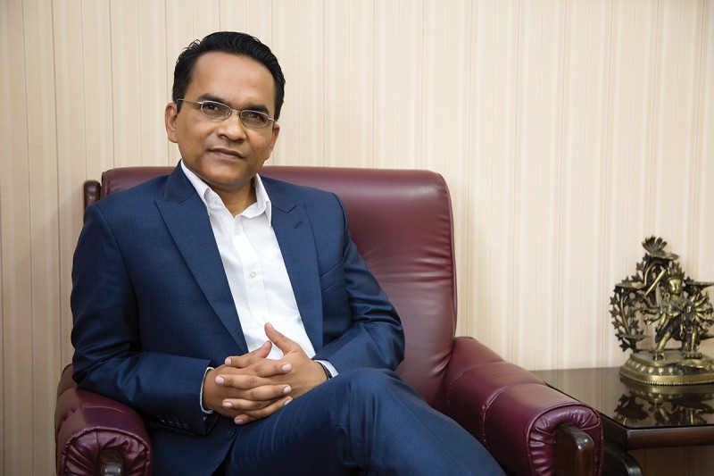 गभर्नर खोज्ने समितिका सदस्य विश्व आफैं गभर्नर बन्ने, ठोके राजीनामा 