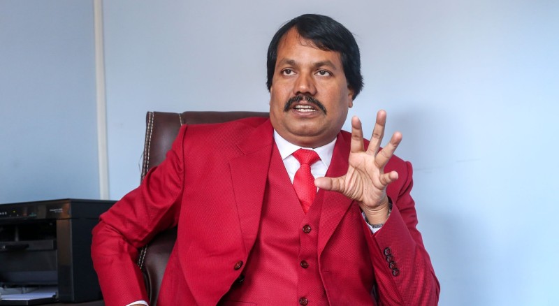 जनमतका अध्यक्ष डा.सिकेले घरमै झगडाको बिउ झिके, पत्नीले पुलिस गुहारिन्