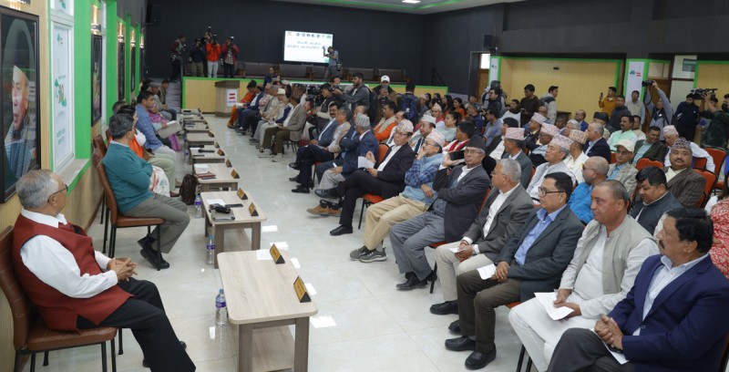 सभापतिबाट राजीनामा दिएका गगनलाई कांग्रेसको चाबी दिने, राजीनामाको खोस्टो च्यातिने