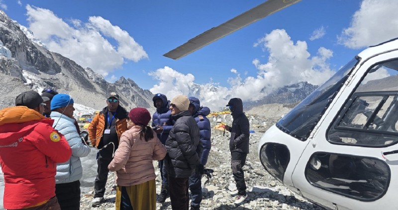 कांग्रेसका दुई भाई मन्त्री एकाबिहानै किन पुगे सगरमाथाको फेदैमा किन पुगे ?