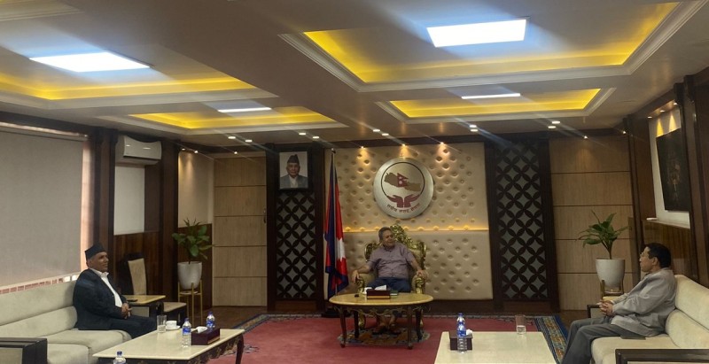 संसदका कर्मचारीको ११ बुँदे मागले संसद बैठक प्रभावित भएपछि सभामुखले अर्थमन्त्री गुहारे 